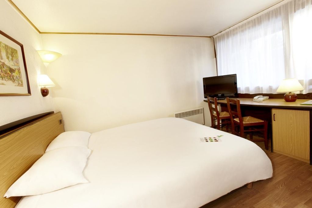 Campanile Nantes ~ Reze Aeroport Hotel Szoba fotó